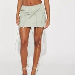 Sage Parachute Toggle Detail Nylon Mini‎ Skirt Size M RefM018